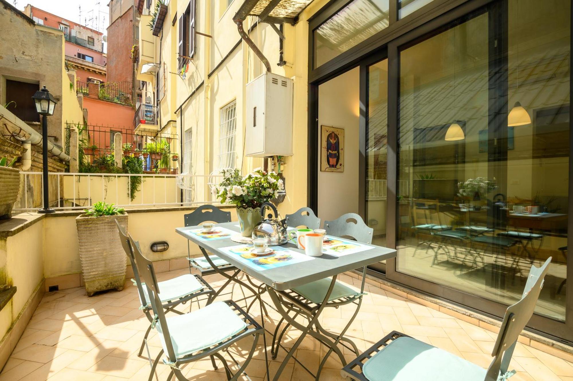 Appartamento Quattro Cantoni Monti Roma